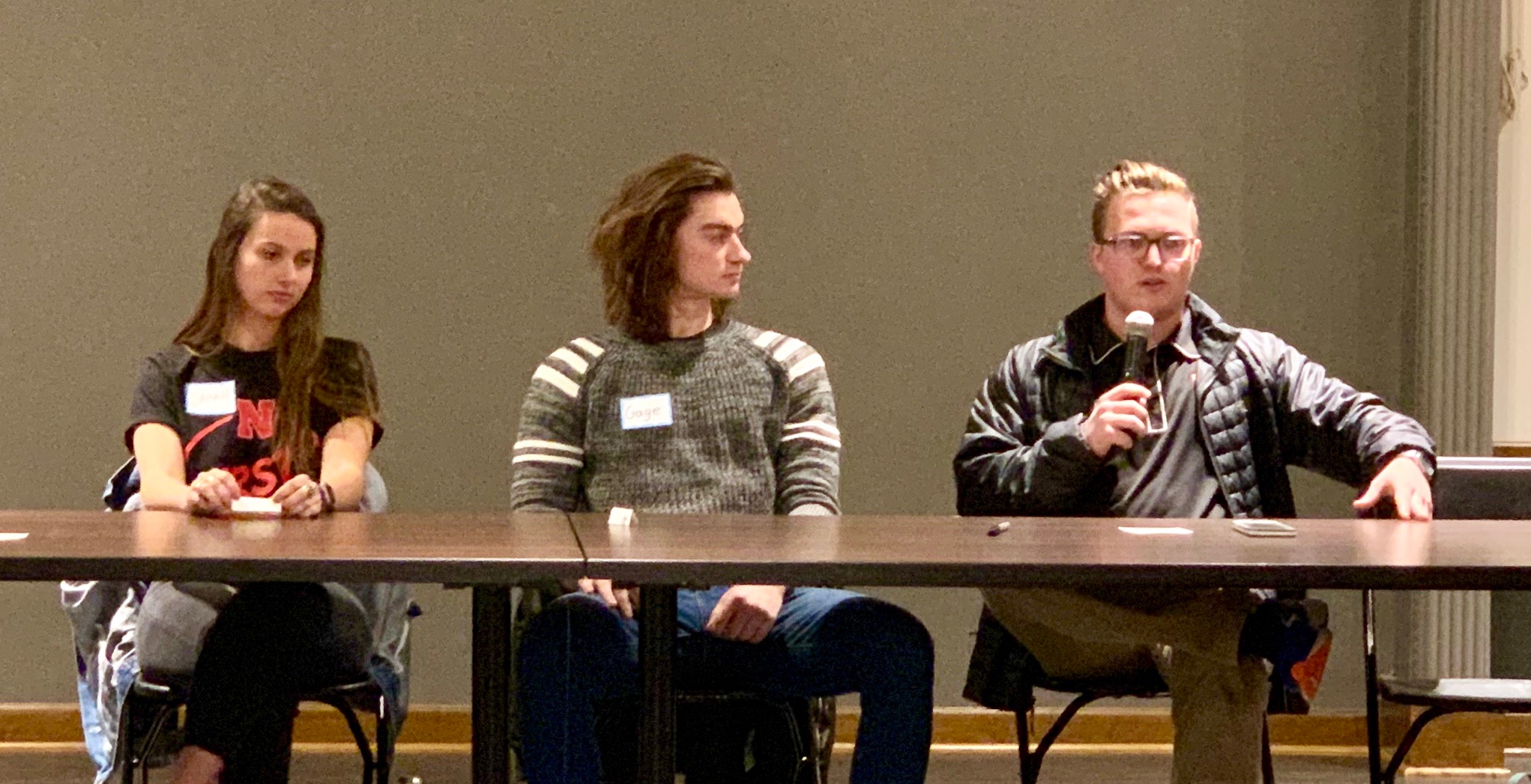 Education abroad returnees Sarah Weisbecker, Gage Mruz and Hunter Kelley share about their experiences interning abroad during the International Education Week panel.