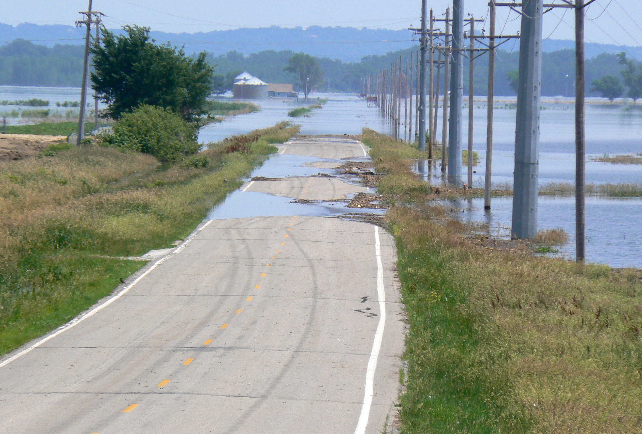 Road_to_Boyers_Chute_NWR_under_water_6.19.2011.jpg