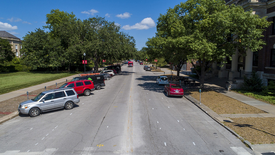 The renovation along R Street will feature bike lanes, sidewalk improvements and parallel parking from 12th to 16th streets. Craig Chandler | University Communication