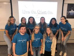“Live On. Give On.” educated UNL students about how organ donors can give the gift of life while they are still living, as the majority of people on the national transplant waiting list need kidney transplants. 