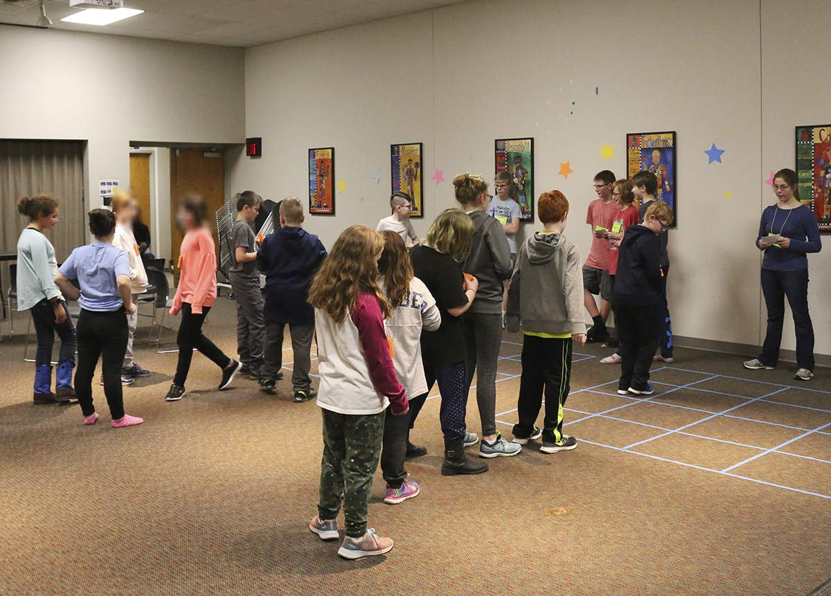 A game activity at the 2019 Teen Council Lock-In.