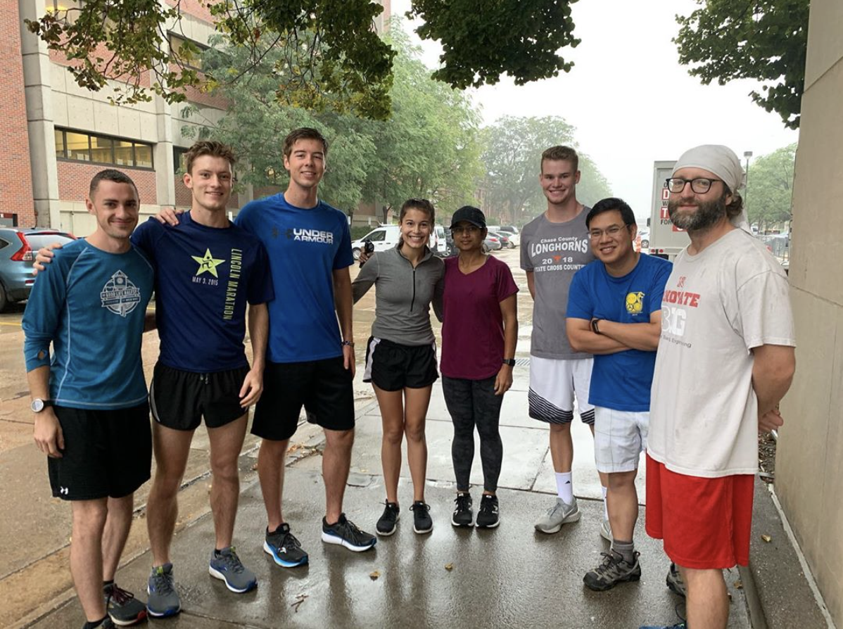 CSE students and faculty gathering for a monthly run last fall.