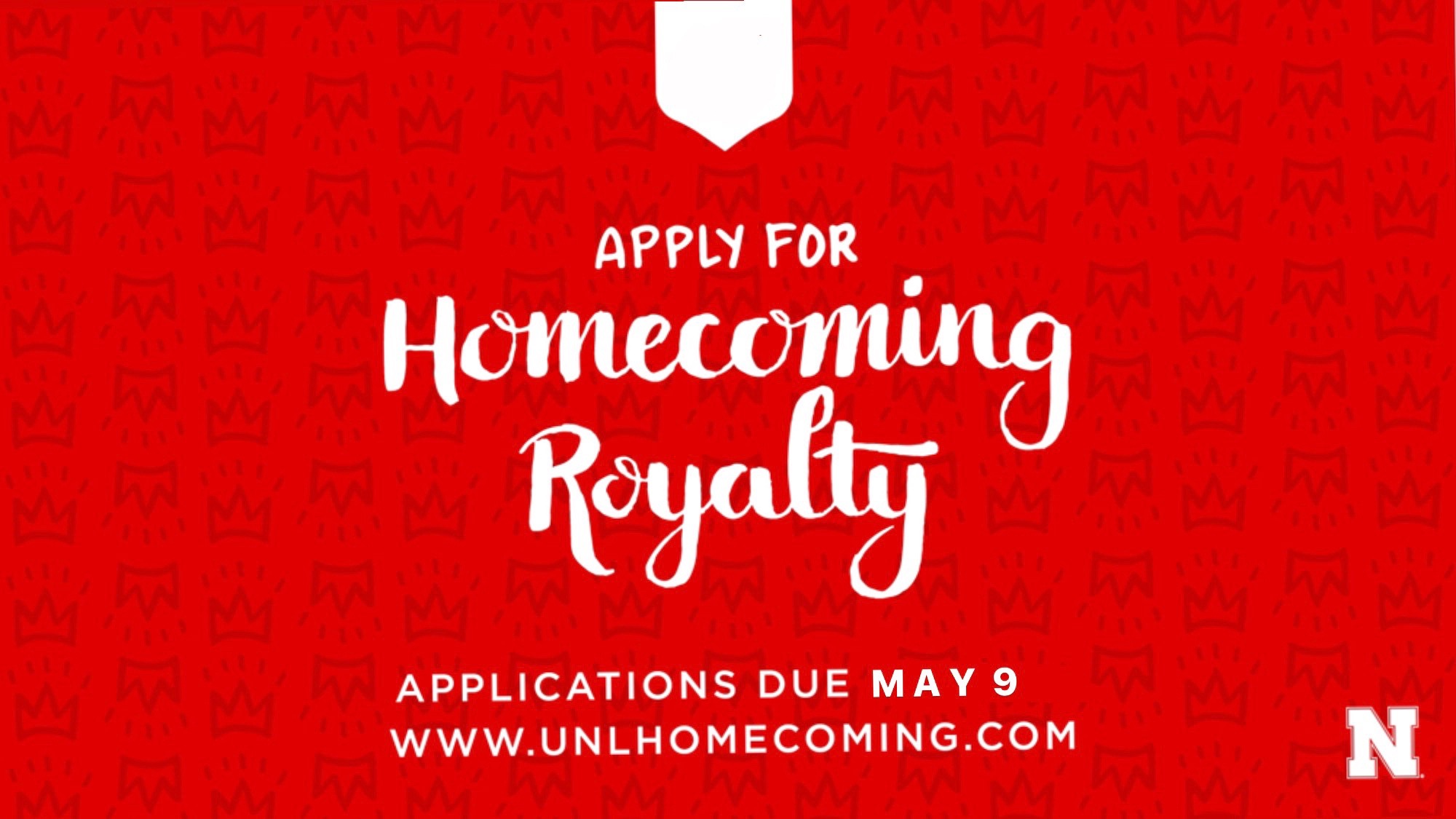Graphic of homecoming royalty applications