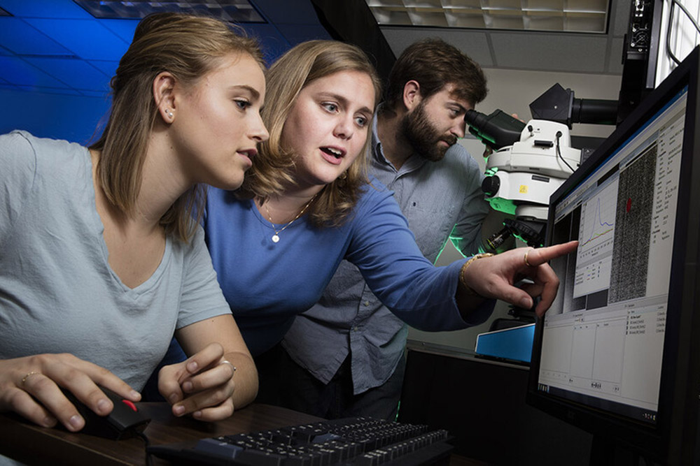 Nicole Iverson and her team get a $1.7 million grant to improve nitric oxide sensors.