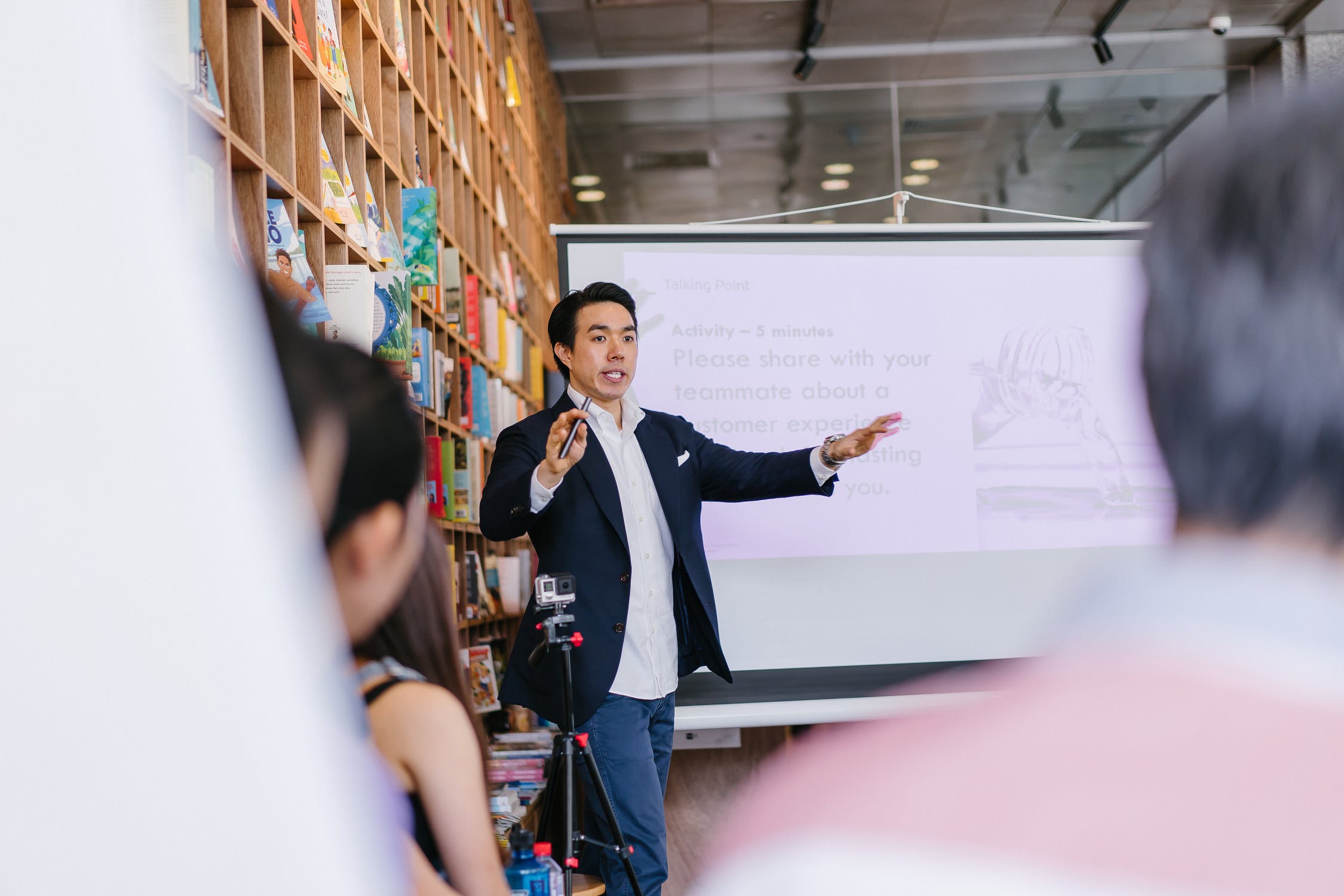 This workshop will help you understand how to effectively give presentations and improve your public speaking skills. It will begin with a short presentation about public speaking in academic and non-academic settings, followed by an interactive small-gro