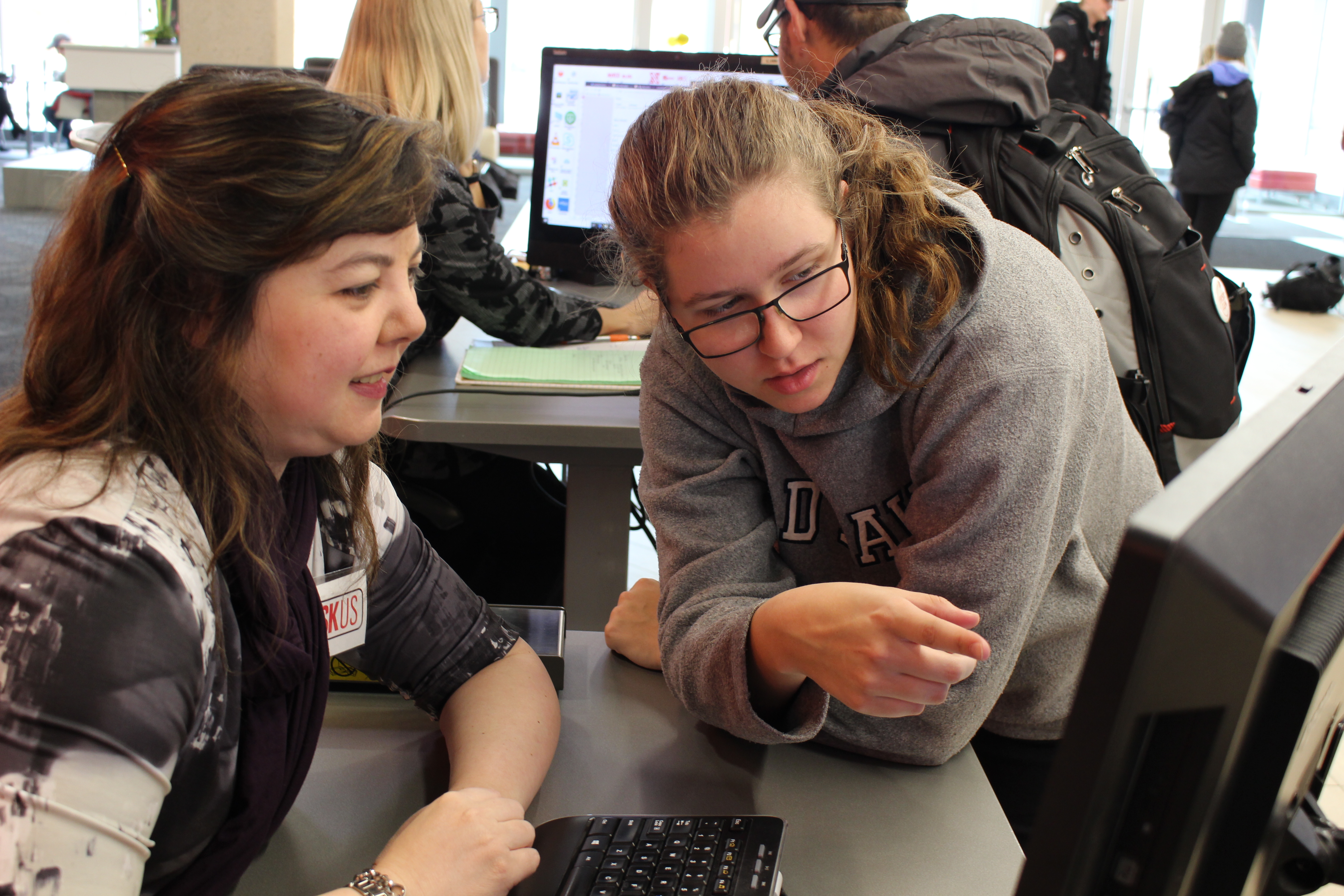 University Libraries can partner with you to support your teaching and your students’ learning. (pre-pandemic photo)