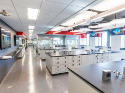 The largest of Hamilton Hall’s newly renovated lab spaces can accommodate students taking organic, inorganic and analytical chemistry. Craig Chandler | UComm