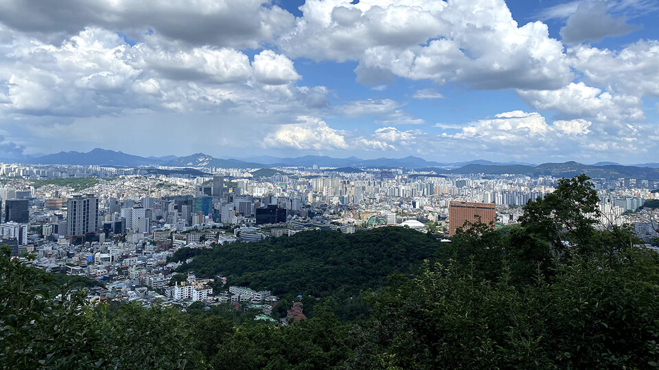 While studying abroad in Seoul, South Korea, senior Kelsey Eihausen captured the cityscape from the park near the North Seoul Tower. The Education Abroad Office works closely with students to determine study abroad experiences based on the university’s tr