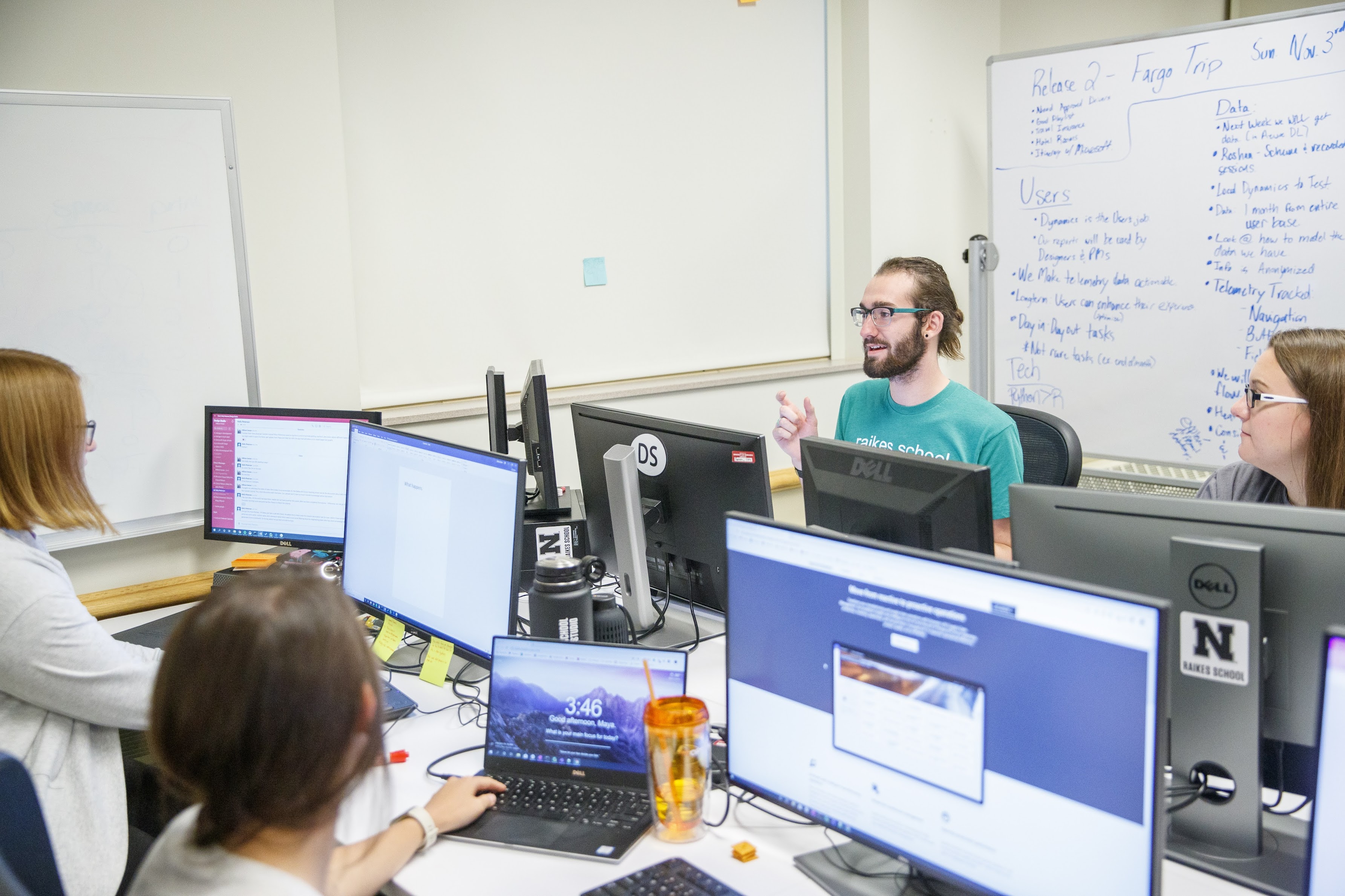 The Jeffrey S. Raikes School of Computer Science and Management invites students to apply to become a Design Studio associate for the 2022-23 school year.