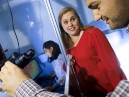 Nicole Iverson, assistant professor of biological systems engineering, discusses work on a project with postdoctoral researcher Omer Sadak as Samereh Soleimani Babadi (in the background) views a heat map on a monitor. Craig Chandler | UComm