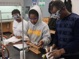 Chemistry students at Highline College. (Image credit: Highline College)