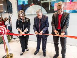 (From left) Sherri Jones, dean of the College of Education and Human Sciences; Rick Edwards, administrator and professor emeritus and Carolyn Pope Edwards’ widower; and Chancellor Ronnie Green cut the ribbon during the opening of Carolyn Pope Edwards Hall