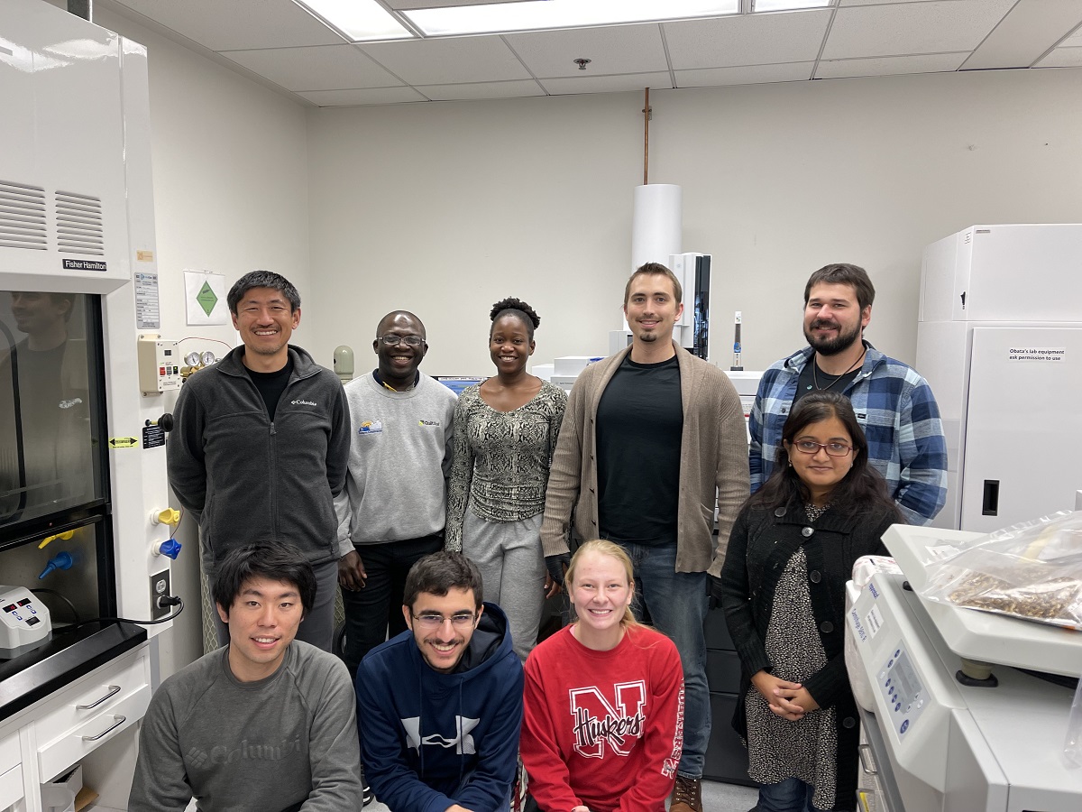 Dr. Obata and his lab students