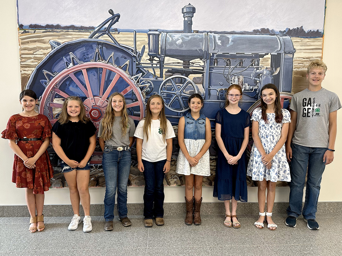 Illustrated Presentation Contest intermediate division finalists included Lancaster County 4-H'ers Alexa Smith (far left) and Andrea Bettenhausen (3rd from right)