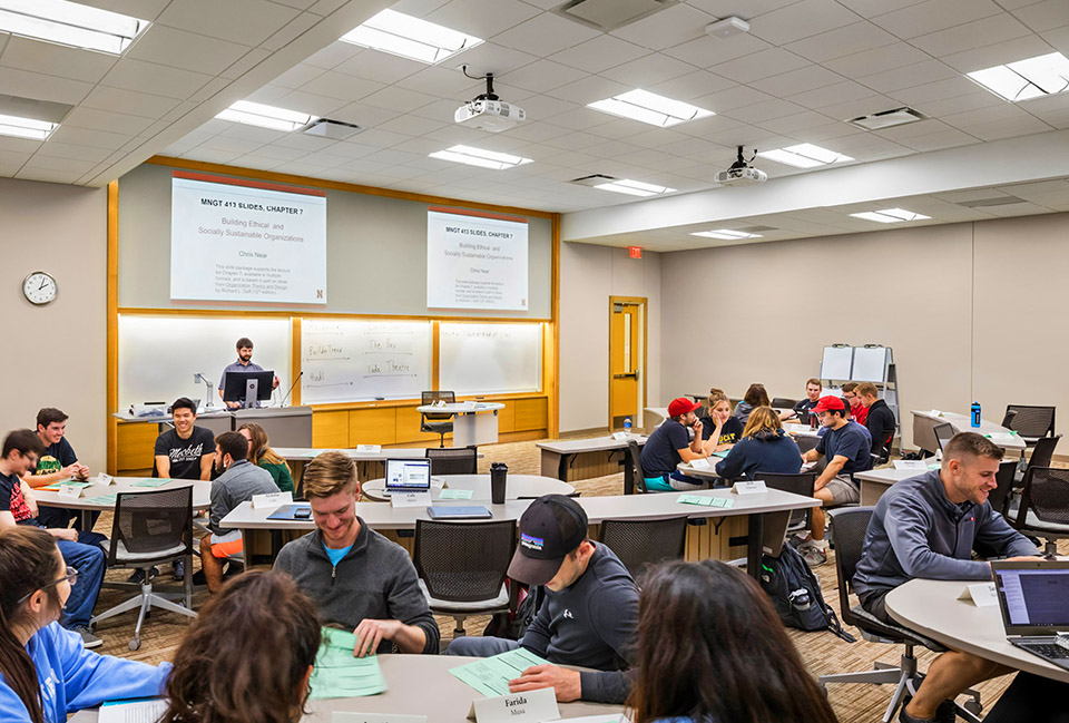 Students meet in clusters