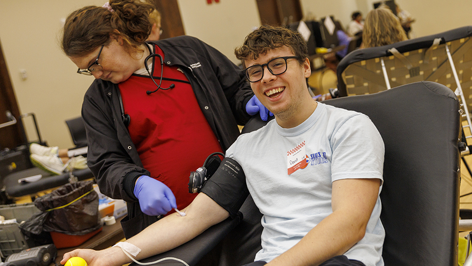 Homecoming Blood Drive [photo by Mike Jackson | Student Affairs]