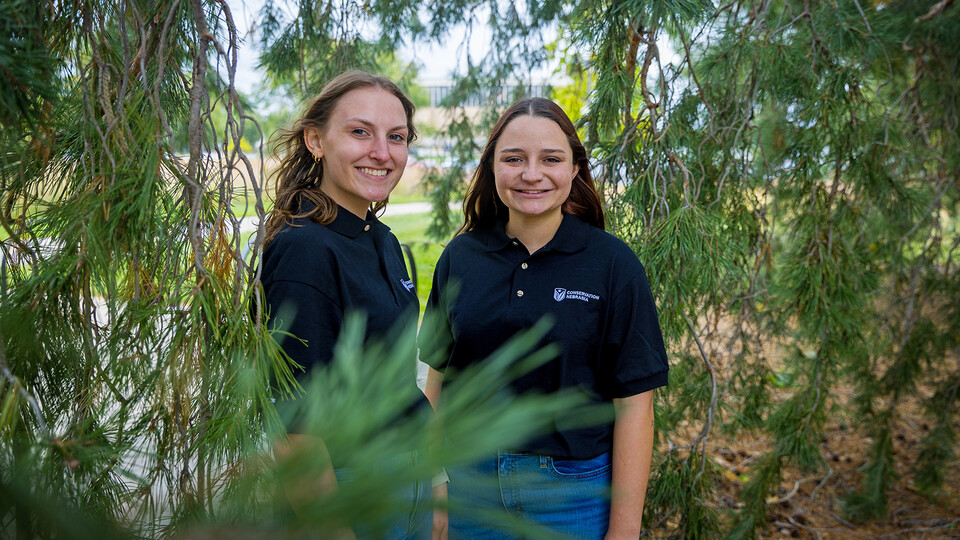 Husker undergraduates Abigail Schroeder (left) and Emma Kurtz are among coauthors of a new study.  Kristen Labadie | University Communication and Marketing 