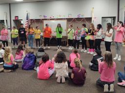 4-H Teen Council members introduced themselves to kick-off the Carnival Extravaganza-themed 4th and 5th grade lock-in.