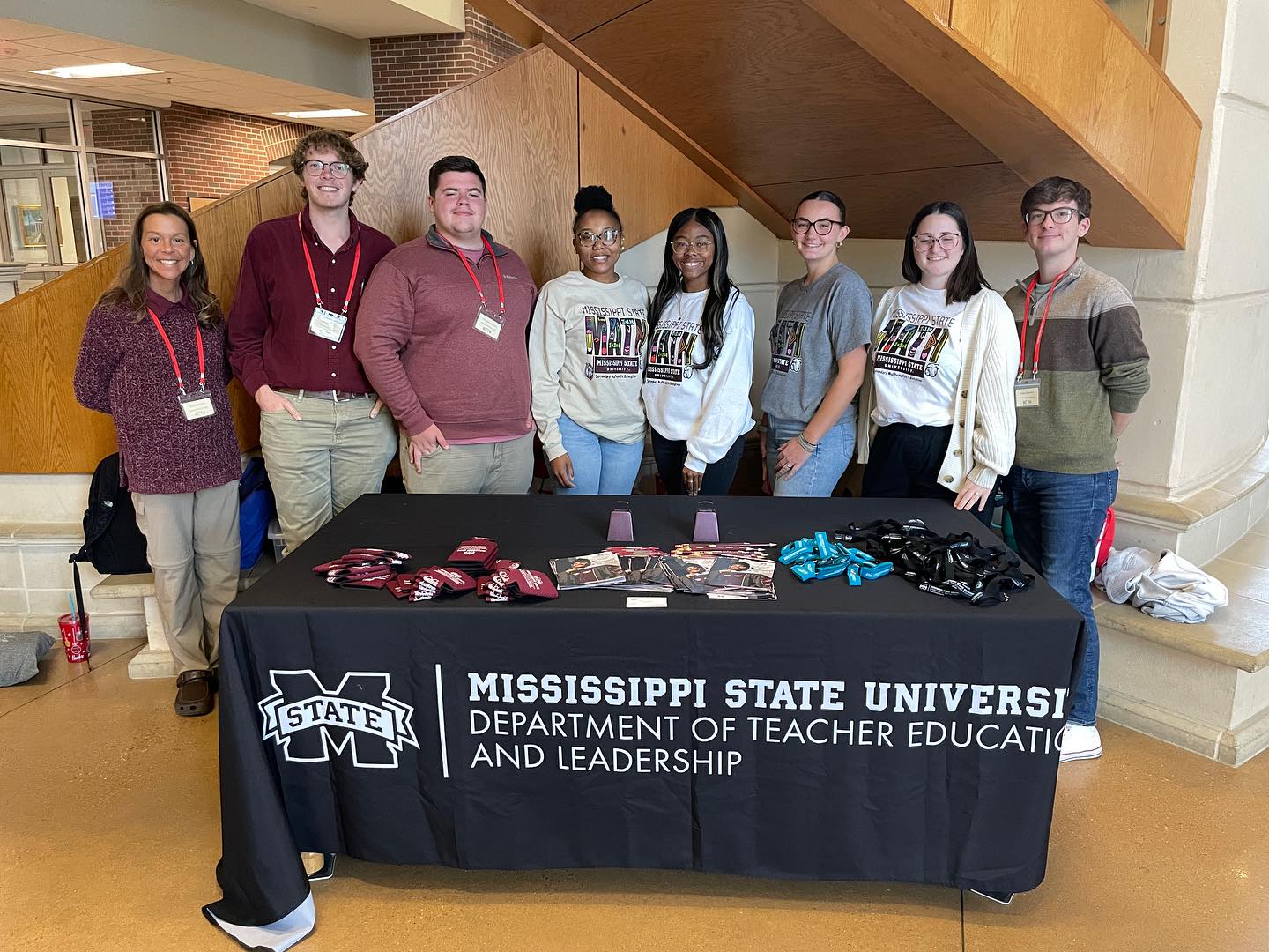 Current Mississippi State secondary mathematics teacher candidates enrolled in Bondurant’s Secondary Mathematics Methods course recruit at the MCTM annual meeting.