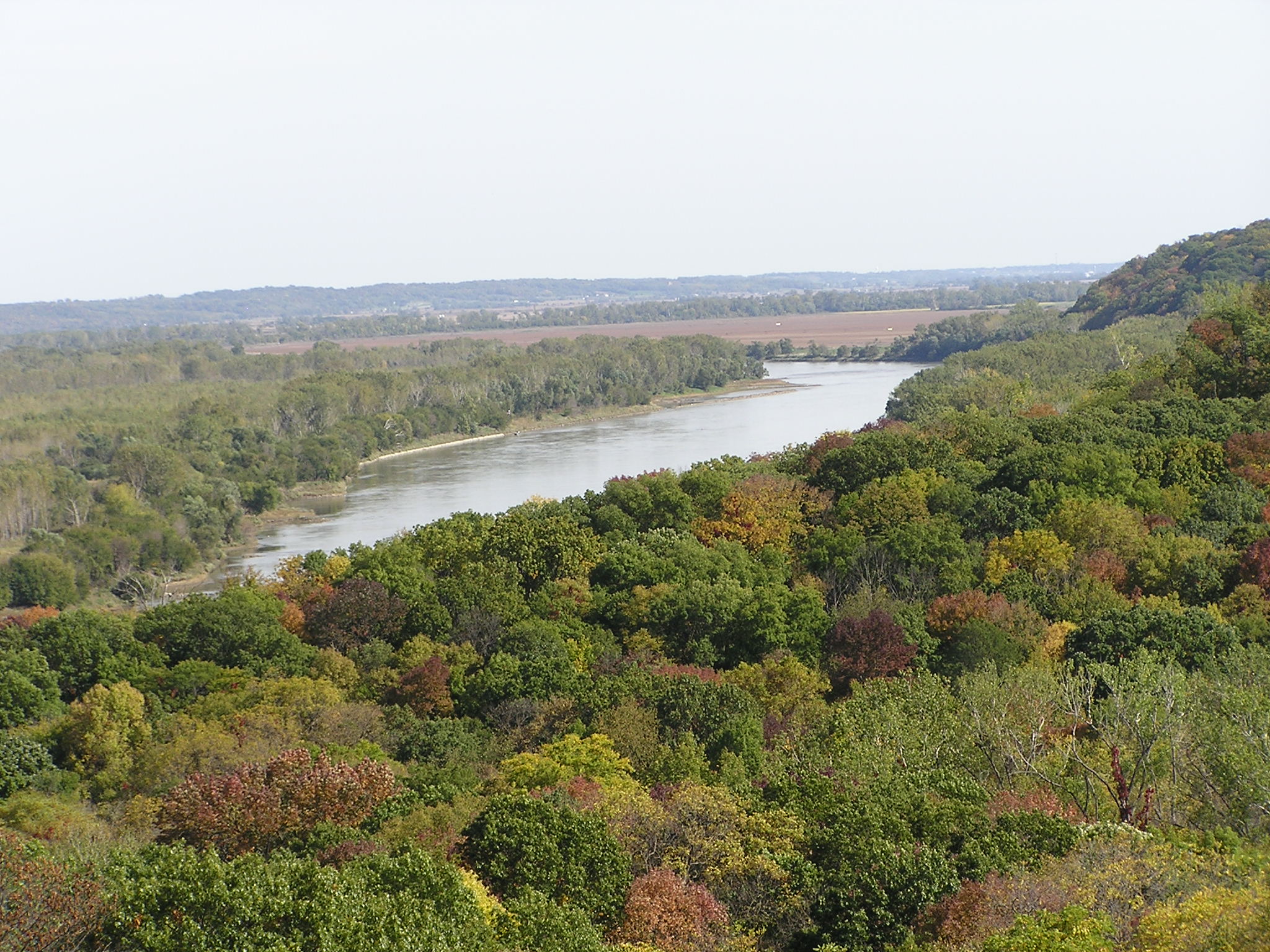 Missouri River along Indian Caves State Park