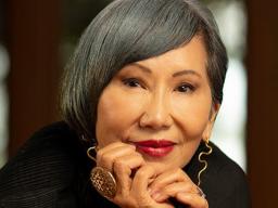 Amy Tan