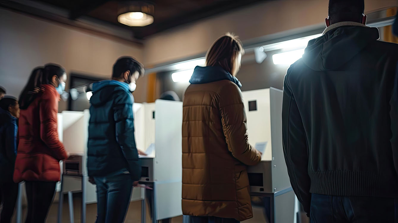 U.S. voters at the voting booths to cast their ballots.