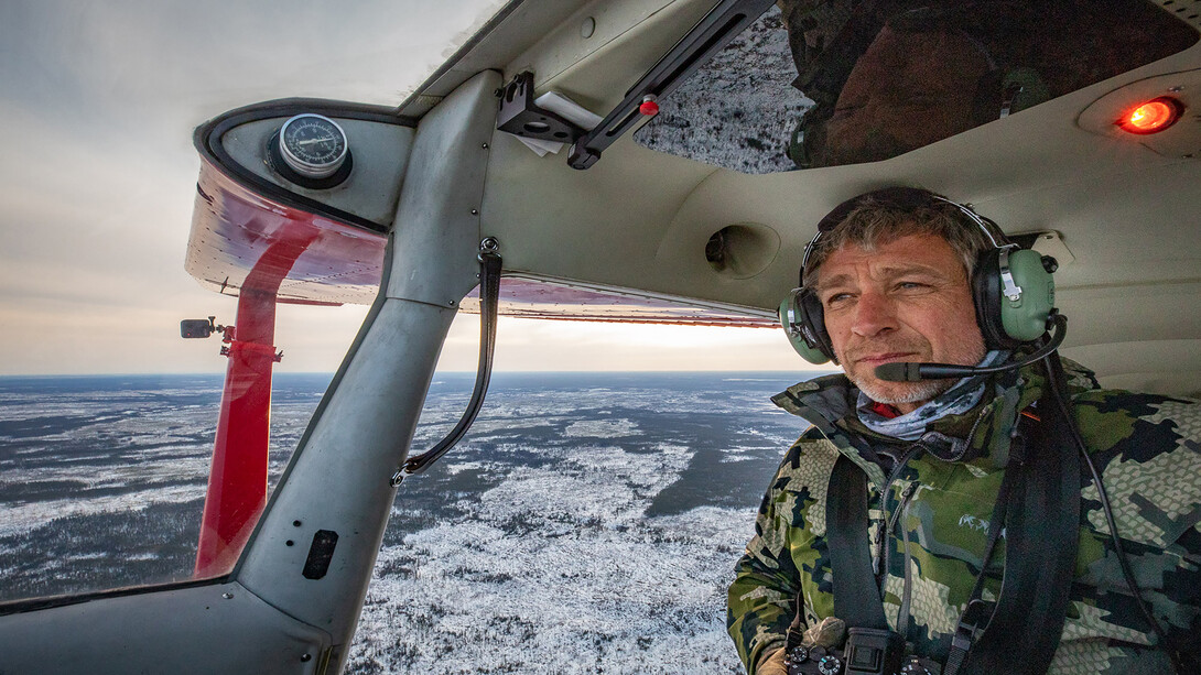 Micahel Forsberg in airplane.