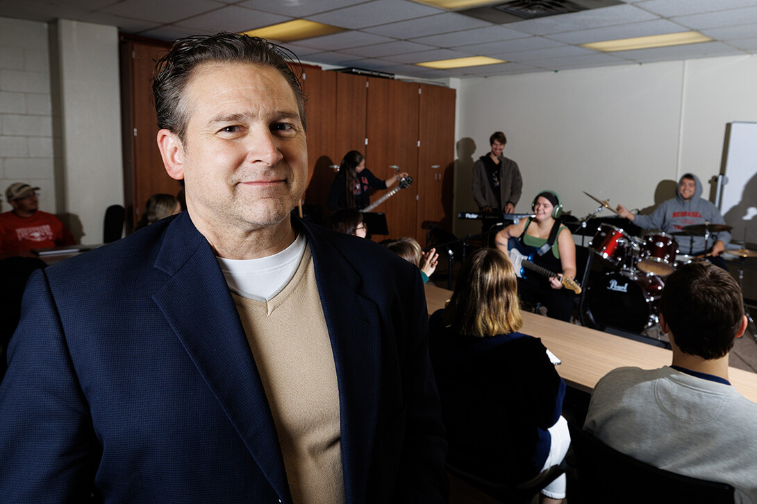 Robert Woody, Steinhart Foundation Distinguished Professor of Music, during his Advanced Methods: Popular Musicianship course as students perform for the class. Photo by Jordan Opp, University Communication and Marketing.