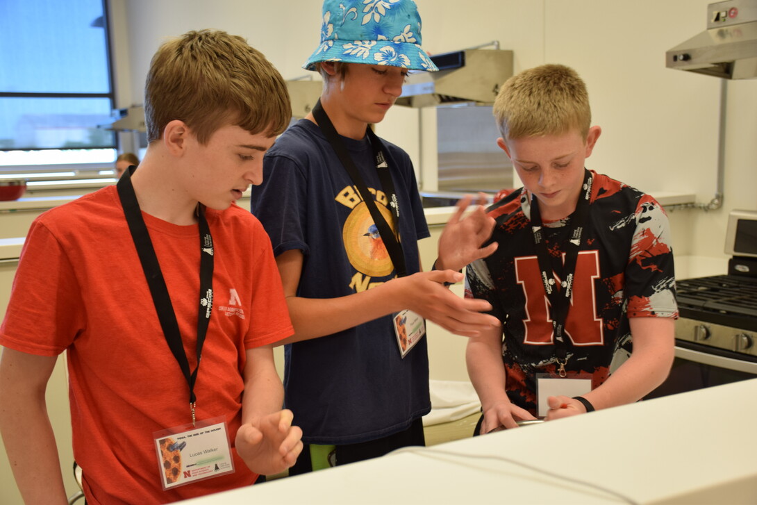 Young Nebraska Scientists camps