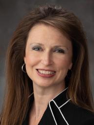 Portrait picture of Carmen Kelle