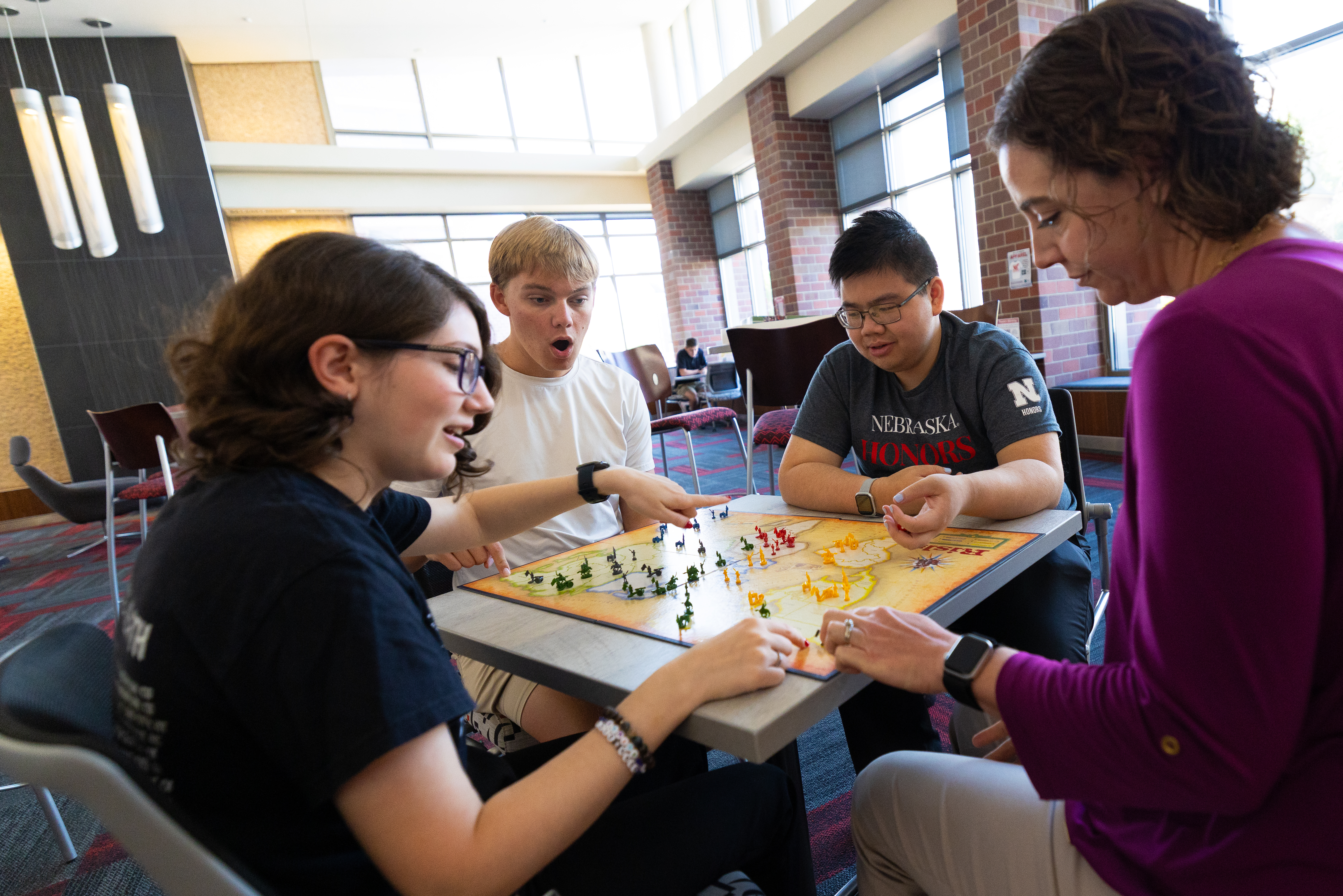 Apply by December 10 to join the University Honors Program starting in Spring 2026!