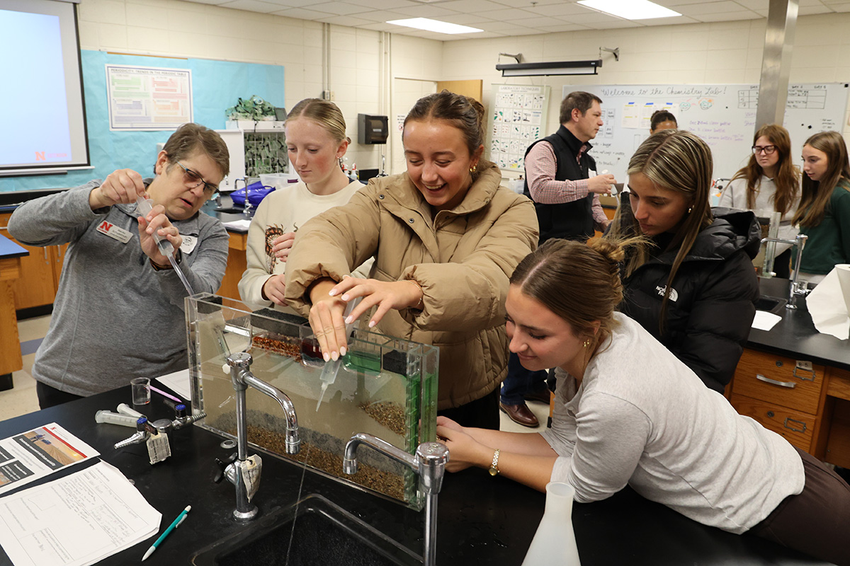 Becky Norris Groundwater Models 25 - 09 1200.jpg