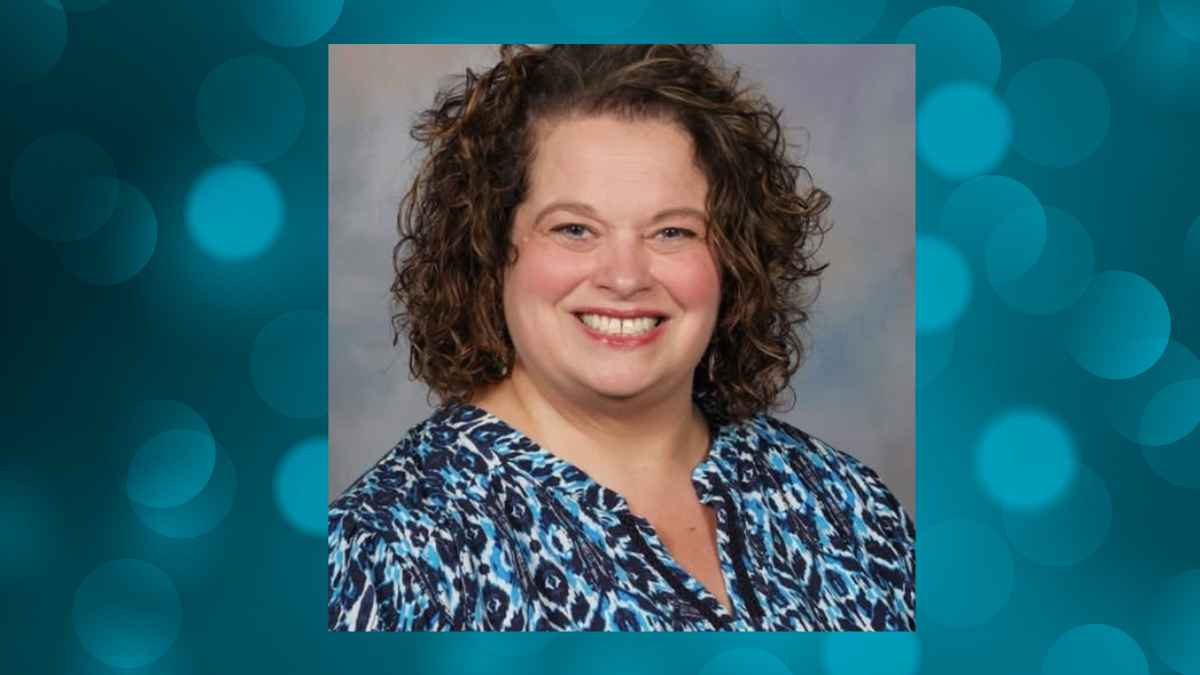 Angela Moiser wins MAA AMC award (Image source: Westside High School - District 66, Facebook)