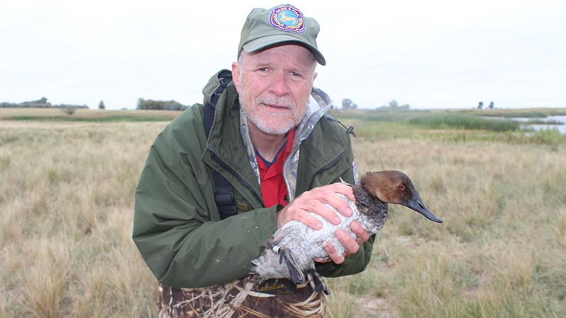 Jeff Obrecht receives the 2026 Distinguished Service Alumni Award for the School of Natural Resources at the University of Nebraska&ndash;Lincoln at a banquet in the Nebraska East Union on April 11. 