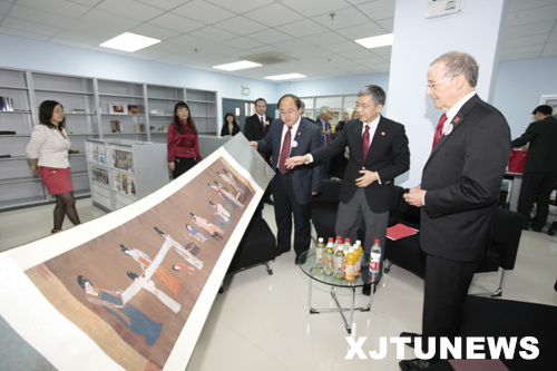 Chancellor Perlman at the opening of the American Exchange Center in Xi'an