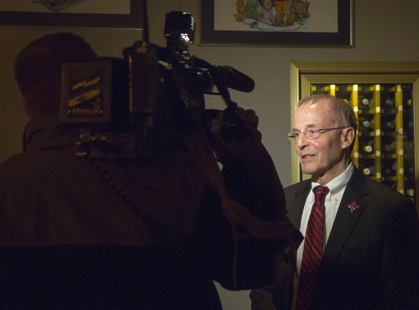 Chancellor Harvey Perlman during an interview at the Omaha Press Club on Nov. 19, 2012. (Photo by Craig Chandler, University Communications)