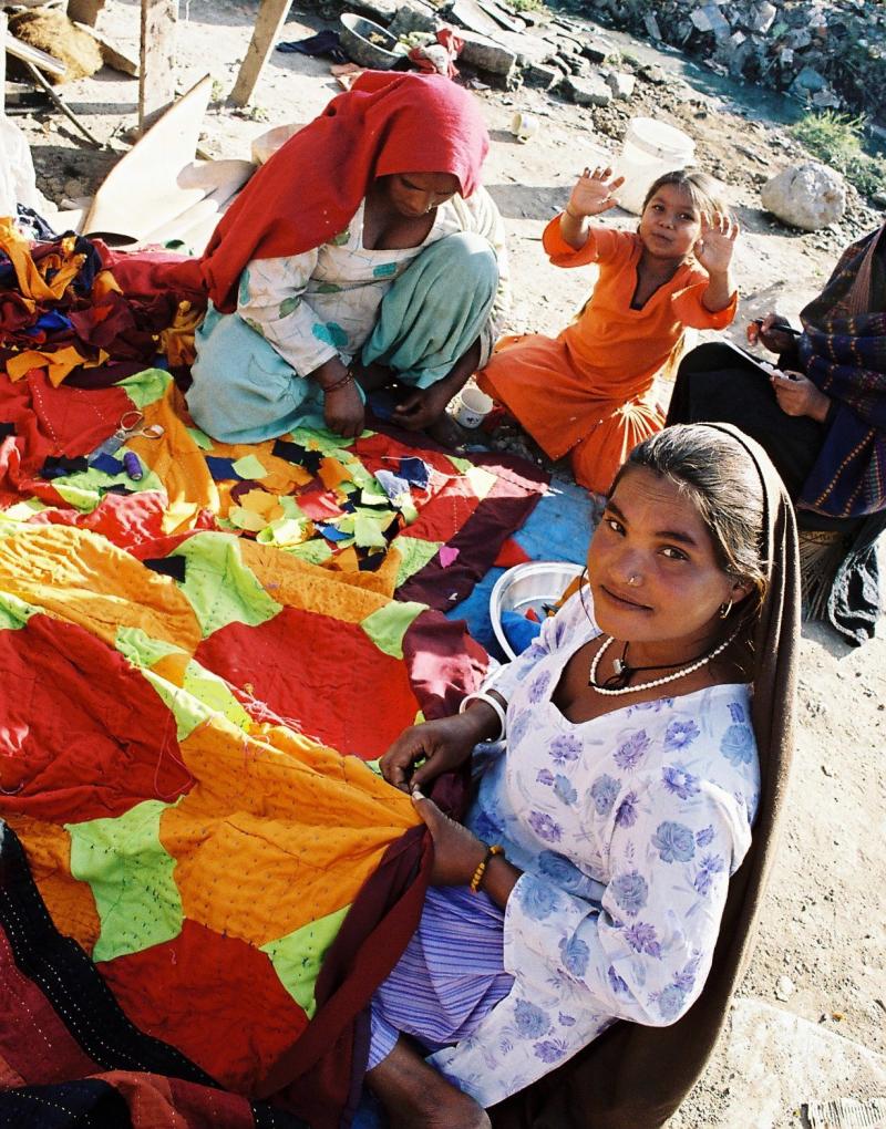 Women and children in the Kathmandu beggars camp