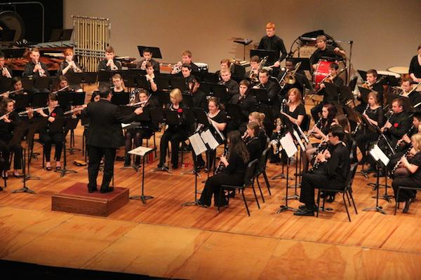  Join the University of Nebraska-Lincoln Symphonic Band, conducted by Tony Falcone with Graduate Teaching Assistant Conductor Chris Barnes, for its season premiere concert on October 14 at 7:30 pm in Kimball Recital Hall.