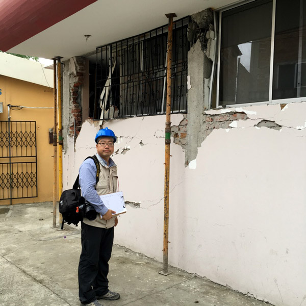 Chungwook Sim surveying a building with short captive columns