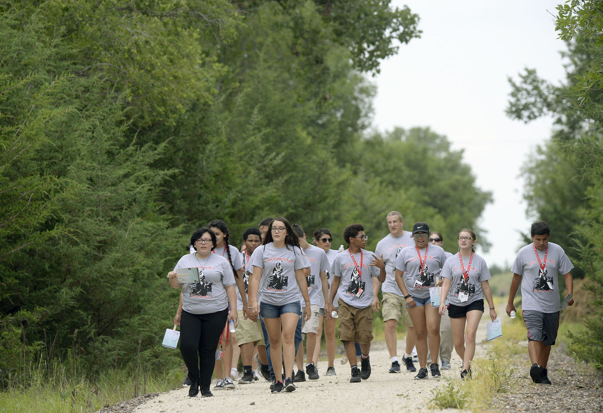 Sovereign Native Youth STEM Leadership Academy students