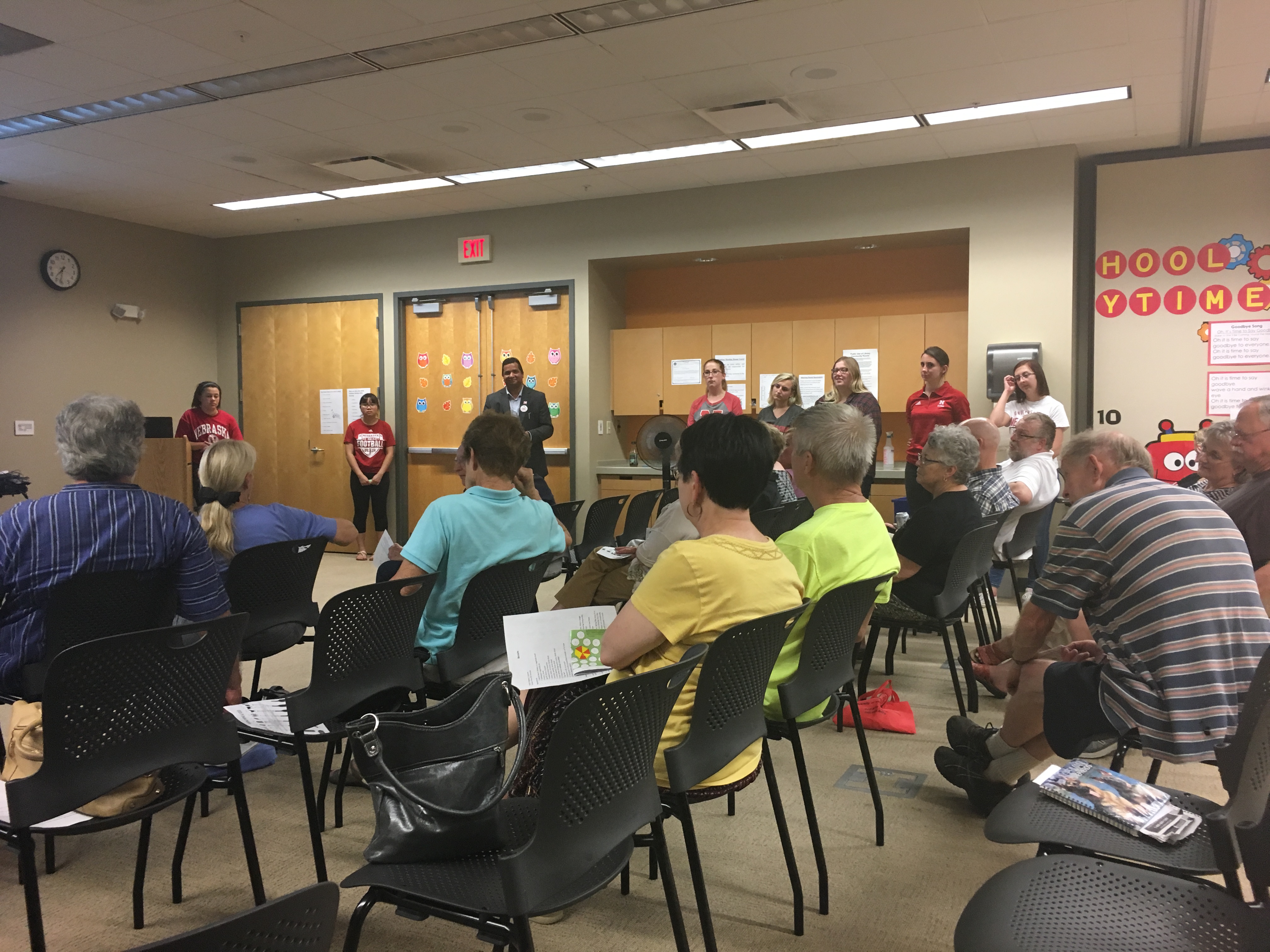 Ajai and his students present at the Bess Dodson Walt Branch Library.