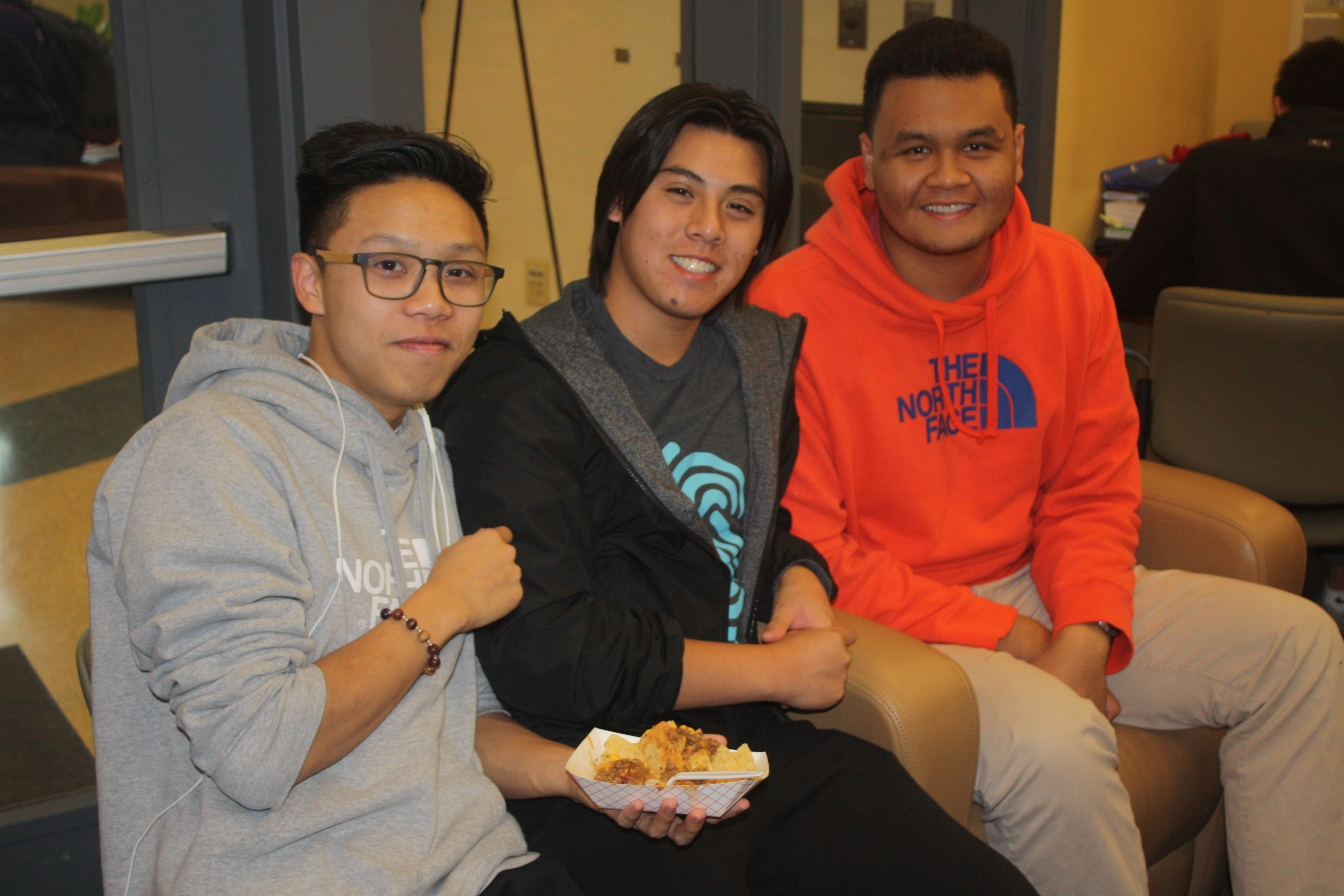 Students attend Dish It Up in the Jackie Gaughan Multicultural Center.