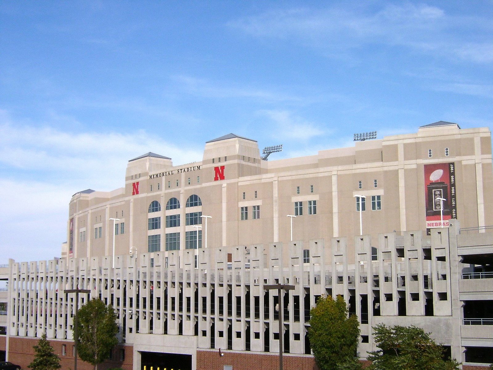 UNL+memorial+stadium+pic+1.jpg