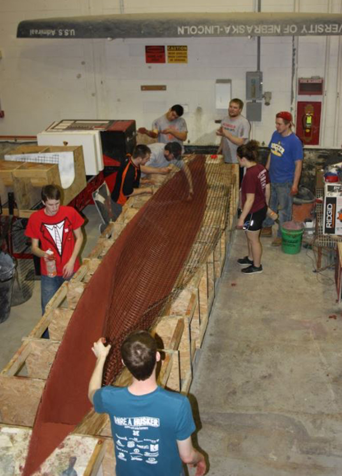 ASCE Concrete Canoe Team working to prepare its 2018 competition vessel.