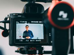  Filming a presentation can help you review your presentation.
