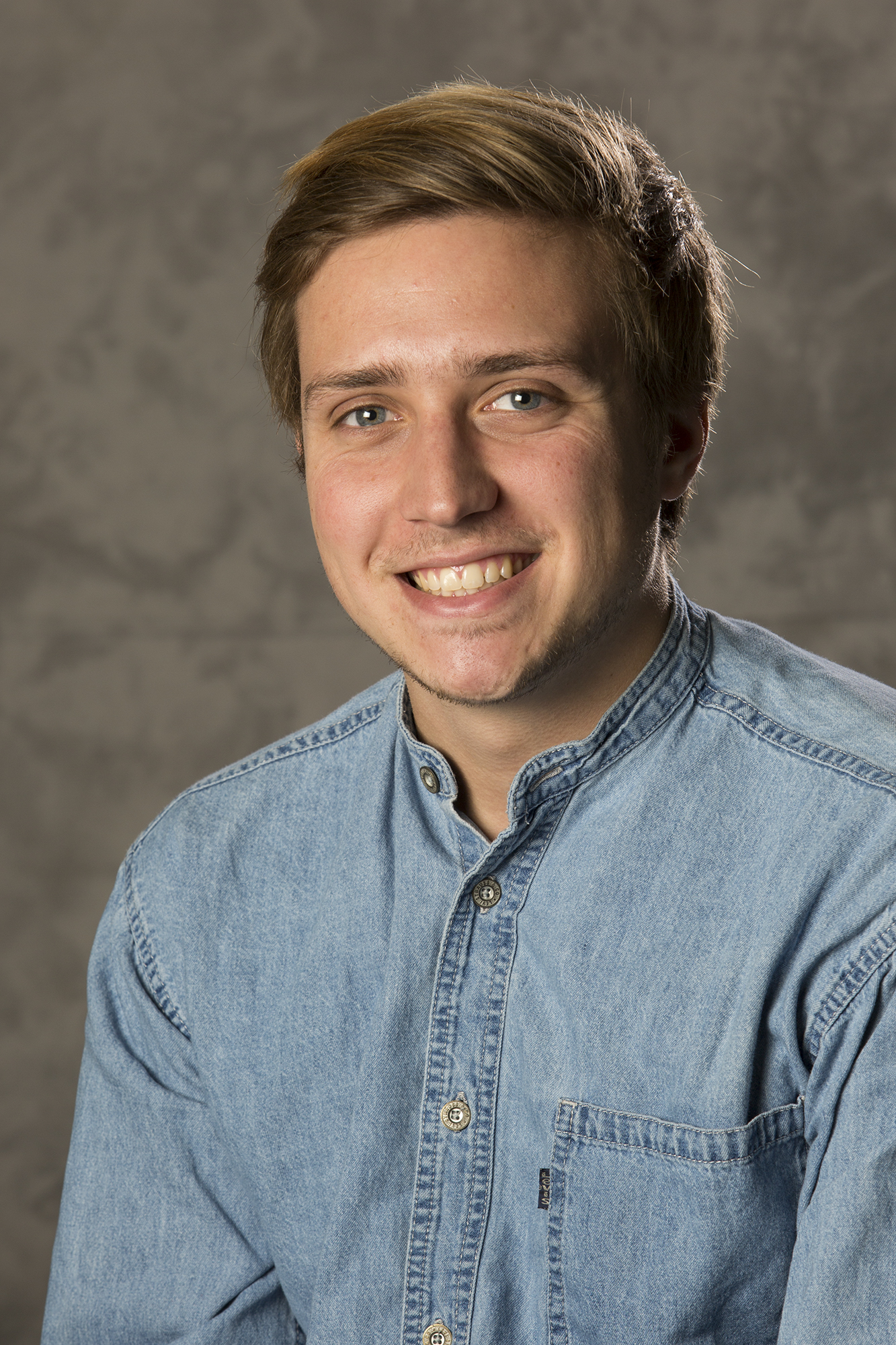 Chris Bowling won fifth place in the 2017-2018 Hearst Enterprise Reporting competition.
